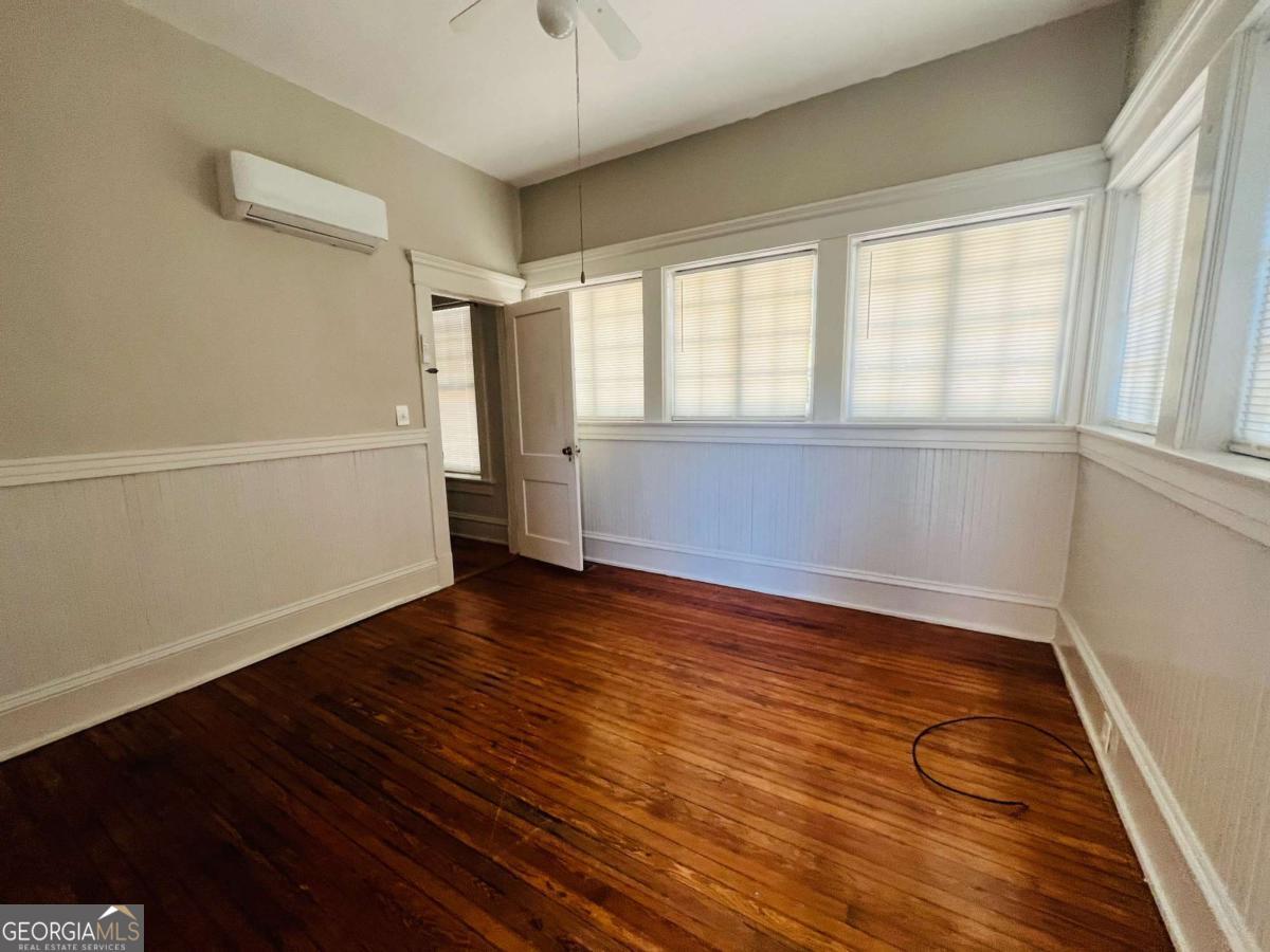 2585 Napier Avenue Property Photo 14
