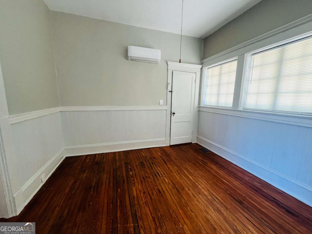 2585 Napier Avenue Property Photo 21