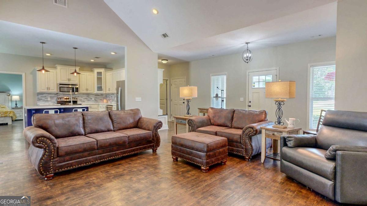 505 Trinity Avenue Property Photo 2