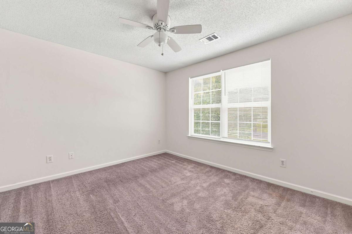 3055 Lakeside Circle Property Photo 22
