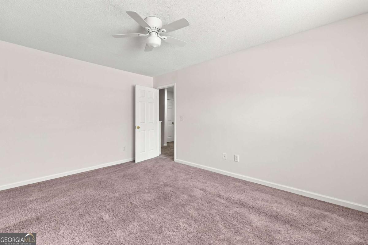 3055 Lakeside Circle Property Photo 26