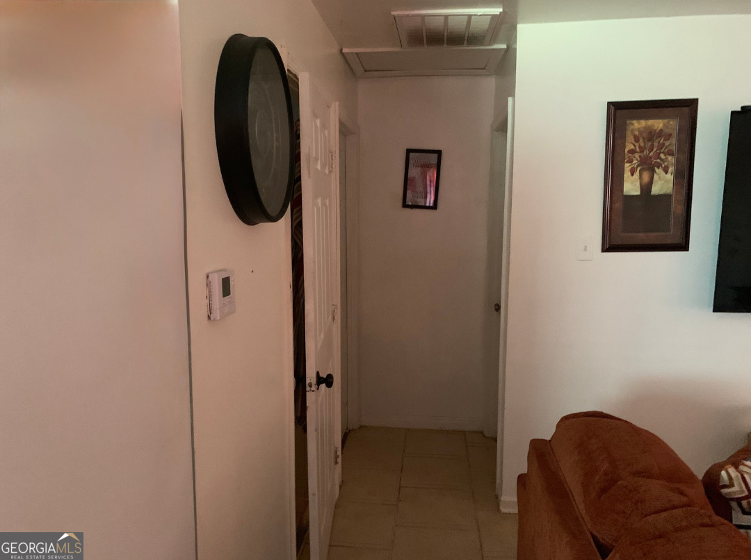 1933 Henry Crumpton Drive Sw Property Photo 5