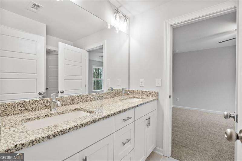 368 Summerville Lane Property Photo 11