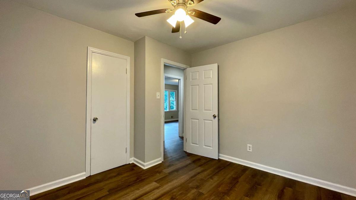2744 Fairlane Drive Se Property Photo 7