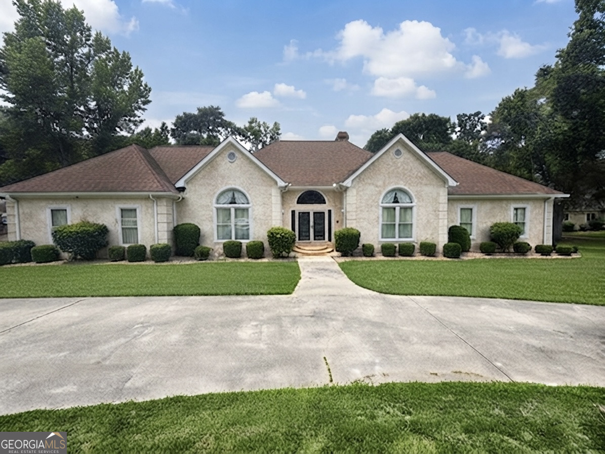 440 North Drive
