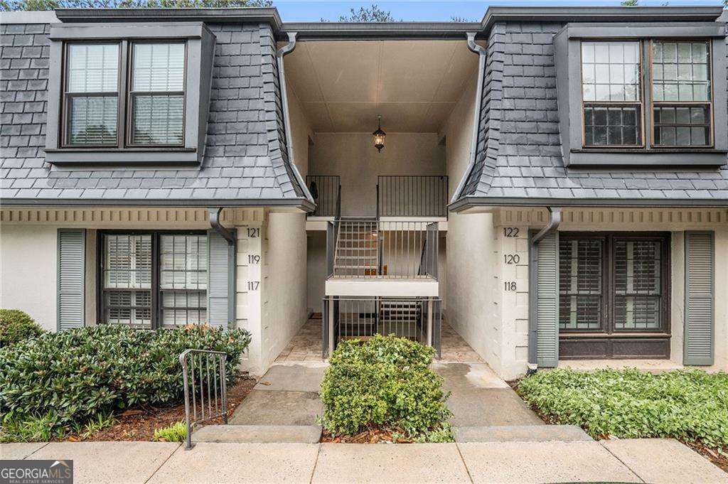 122 Maison Place NW Property Photo 1