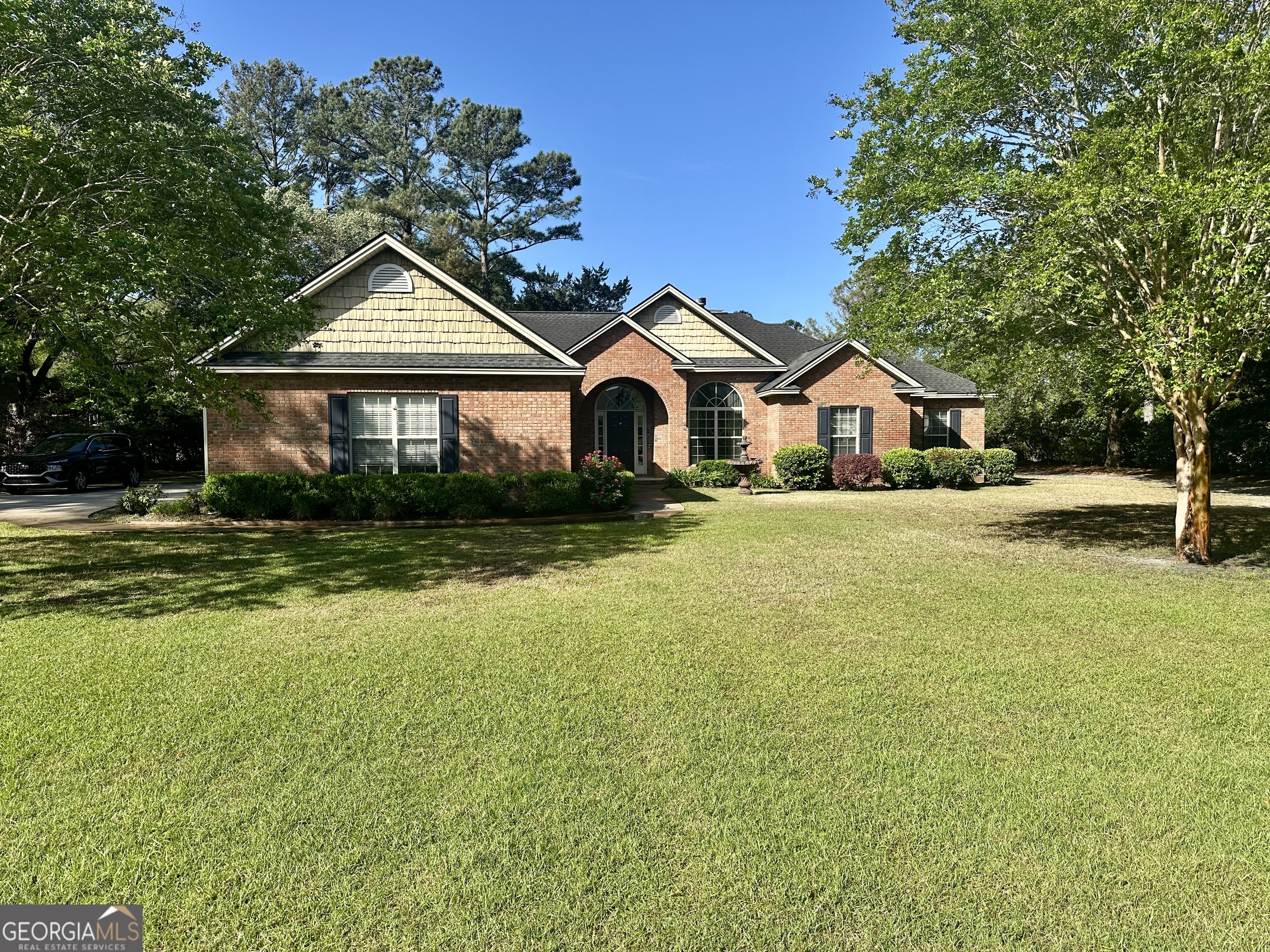 112 Winding Trail Property Photo 1
