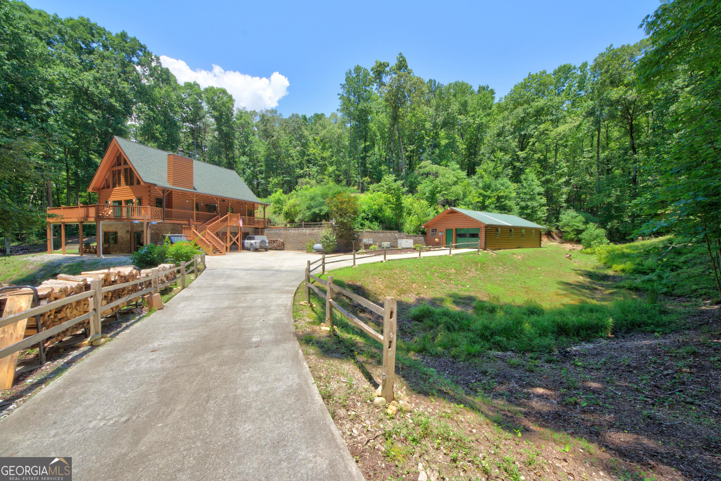 750 Seye Wailo Trail Property Photo 1