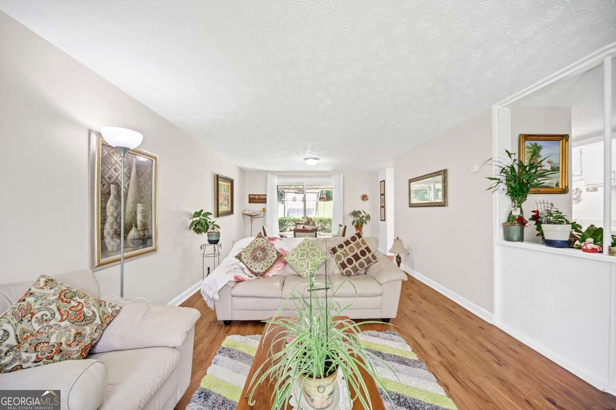 3184 Newcastle Way Property Photo 11