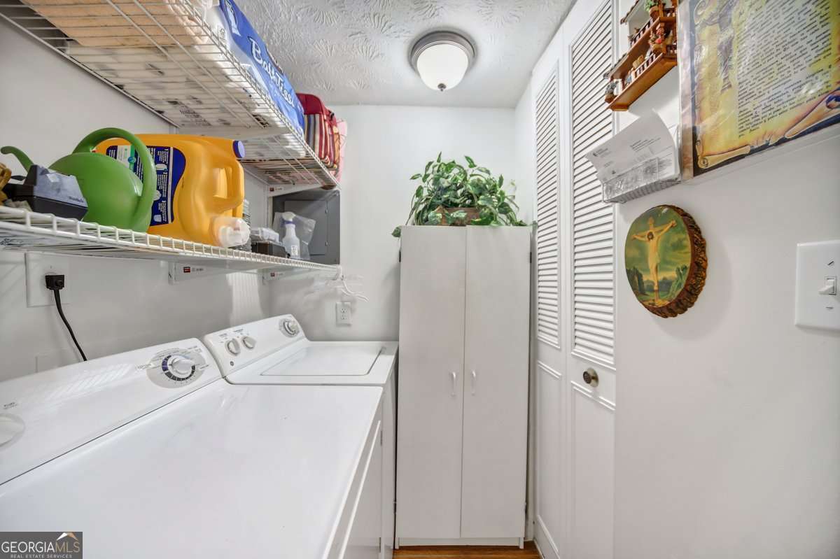 3184 Newcastle Way Property Photo 18