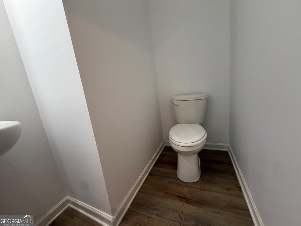 1410 Ben Park Way Property Photo 11