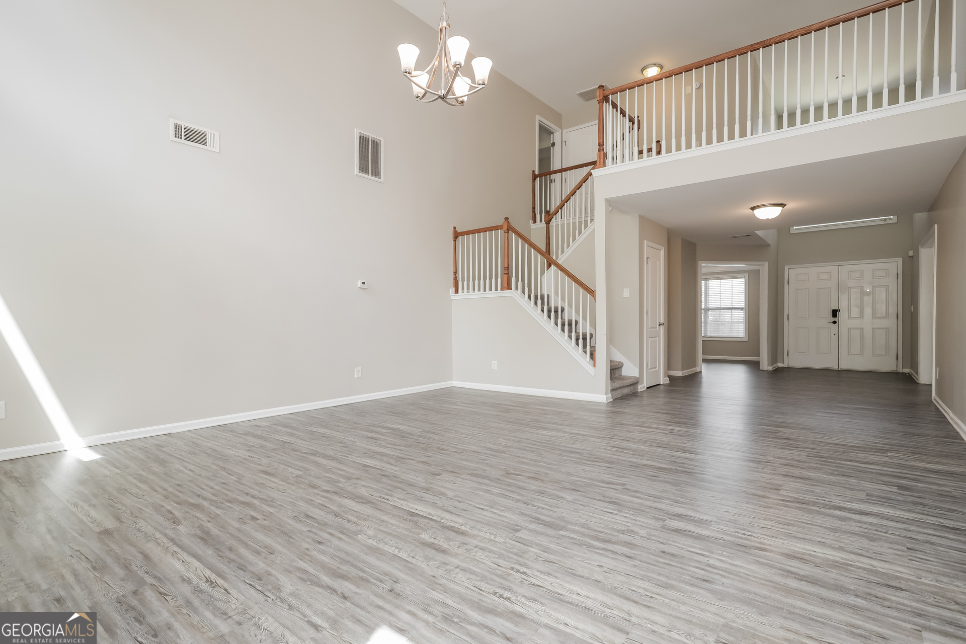 180 Hawken Trail Property Photo 3