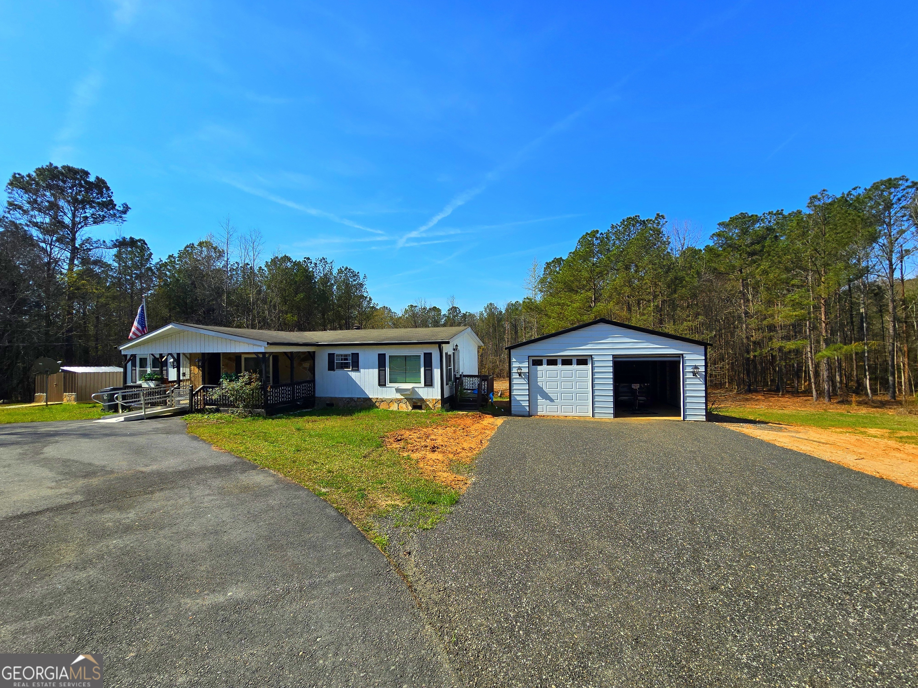 2001 Rocky Creek Road Property Photo 1