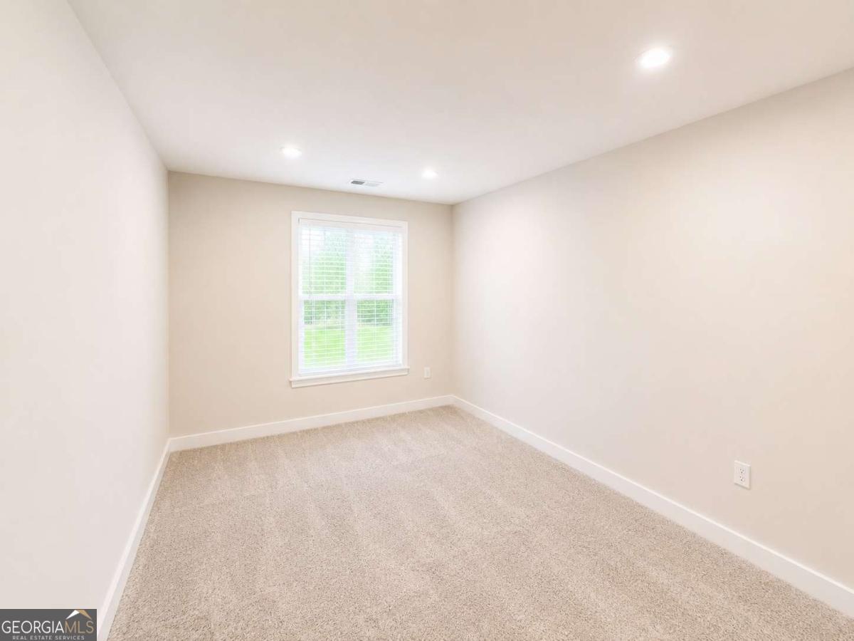 320 Mayflower Drive Property Photo 20