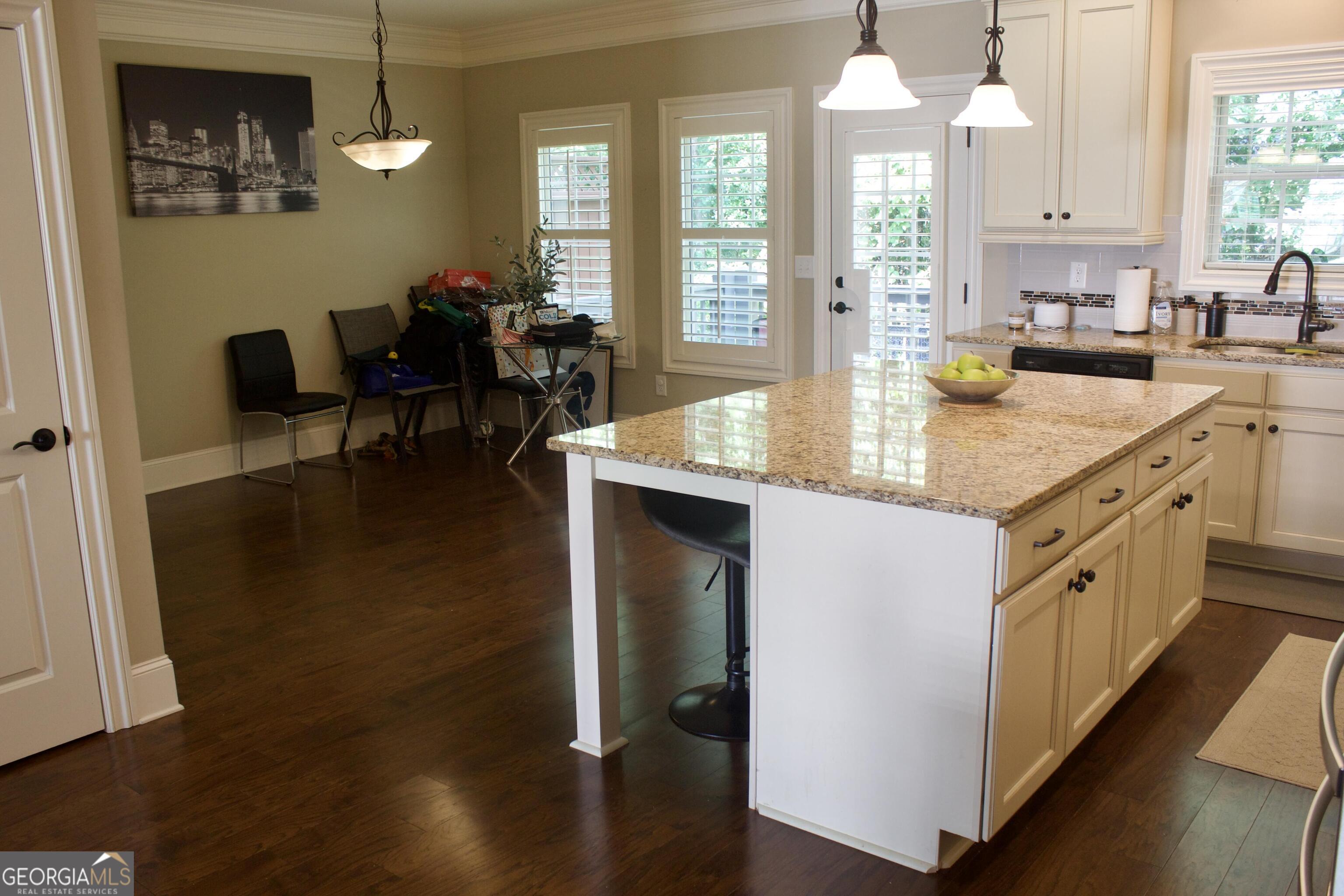 2559 Willow Field Crossing Se Property Photo 17