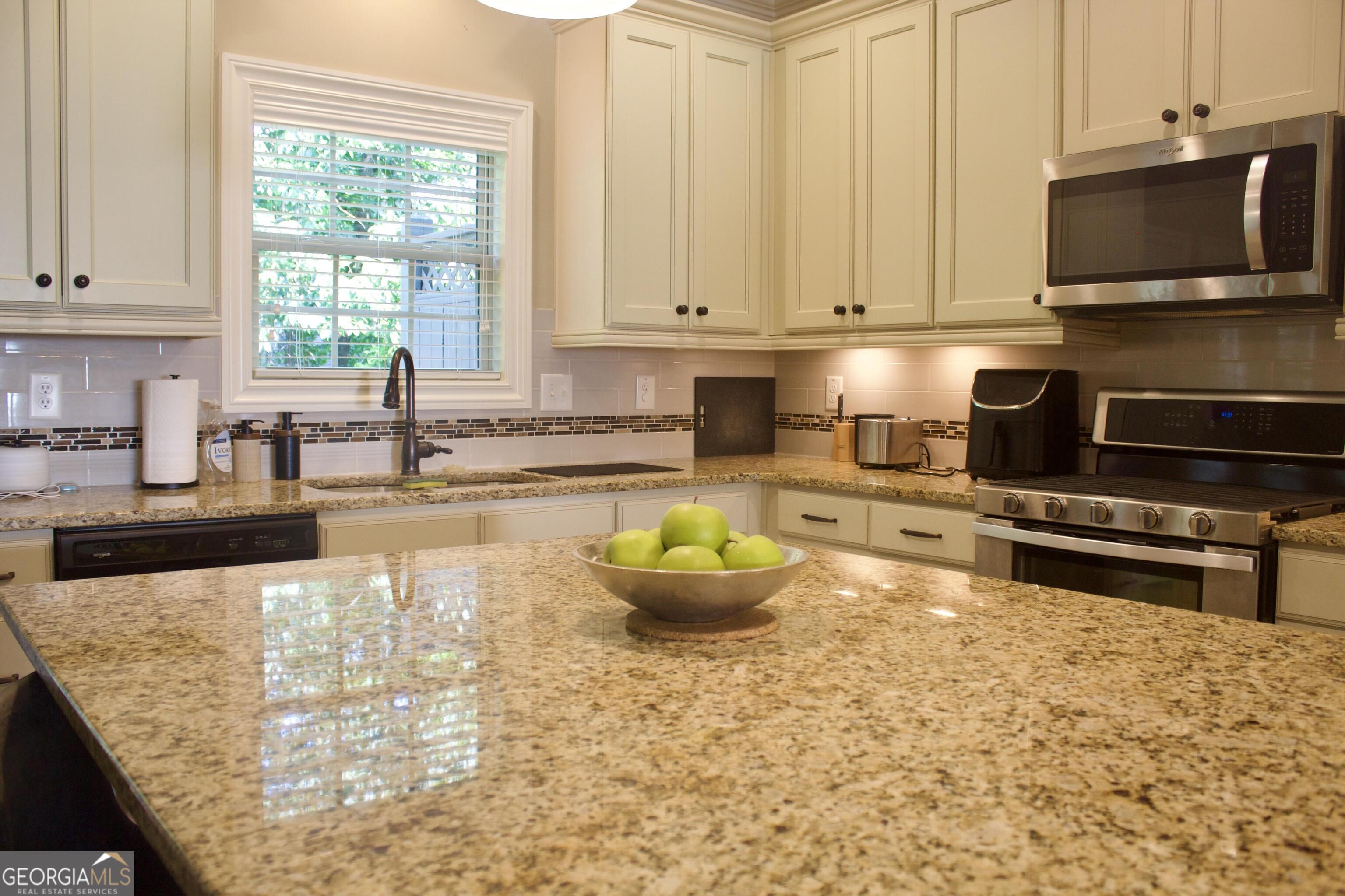 2559 Willow Field Crossing Se Property Photo 20