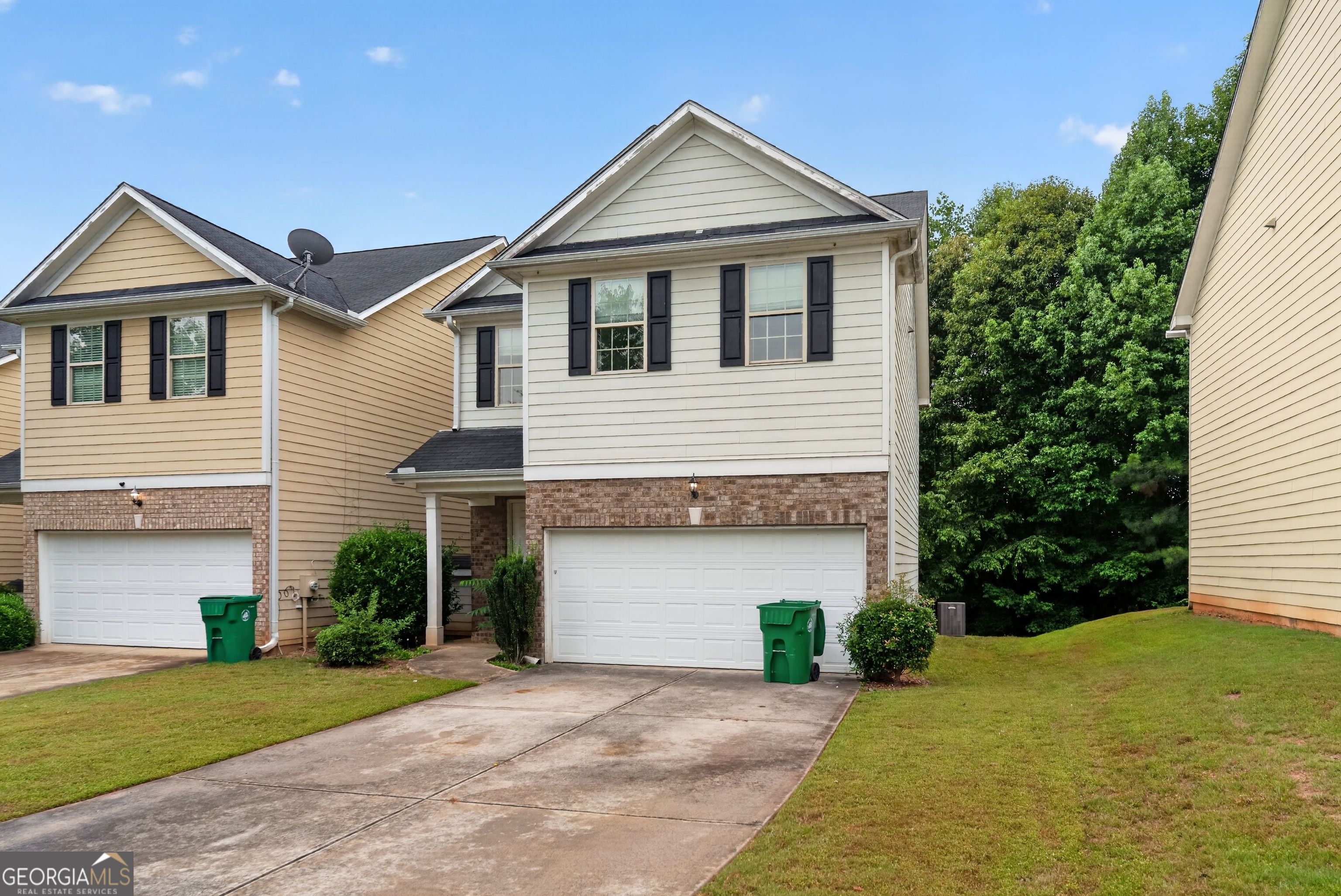 6385 Shadow Square Property Photo 3