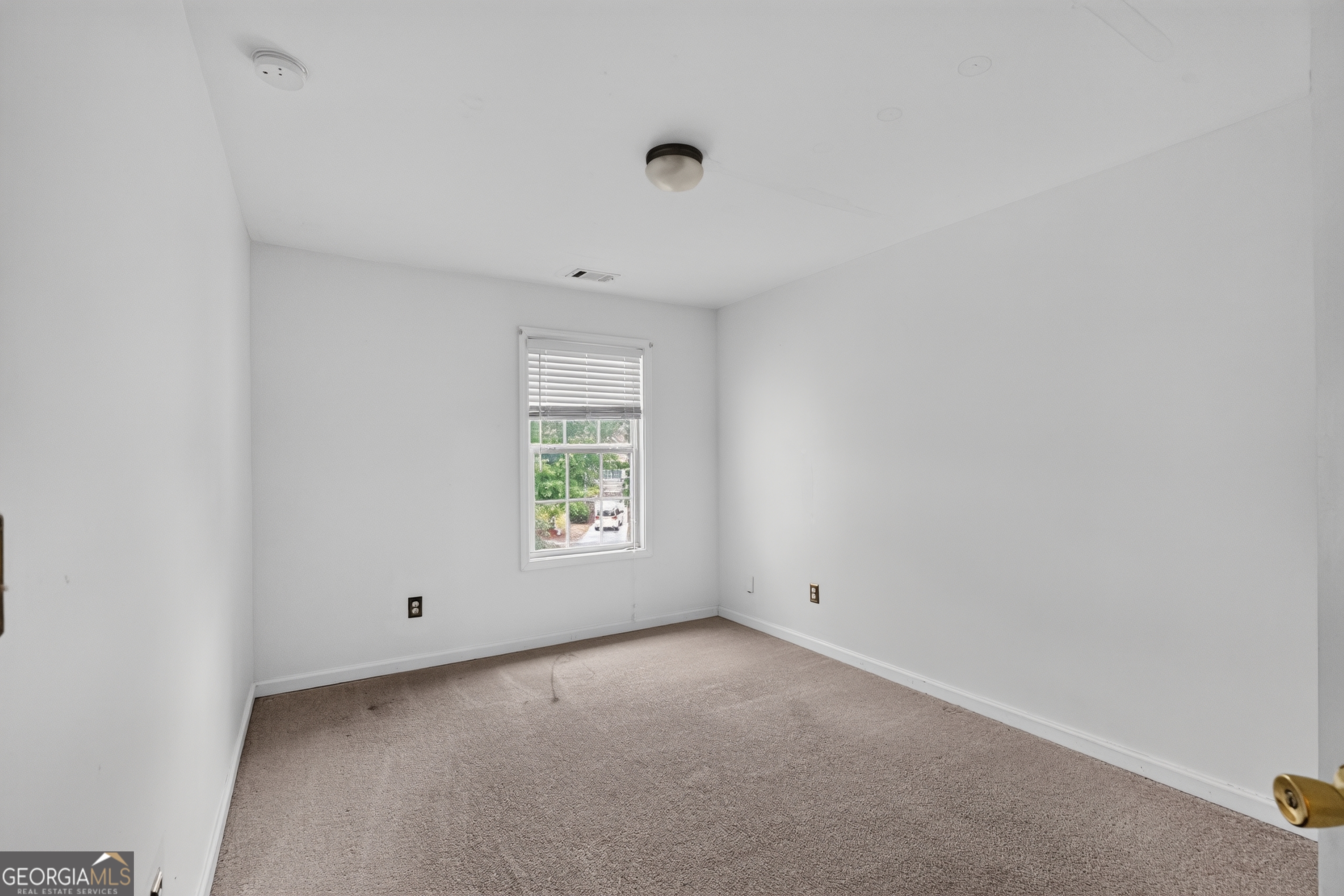 6385 Shadow Square Property Photo 18