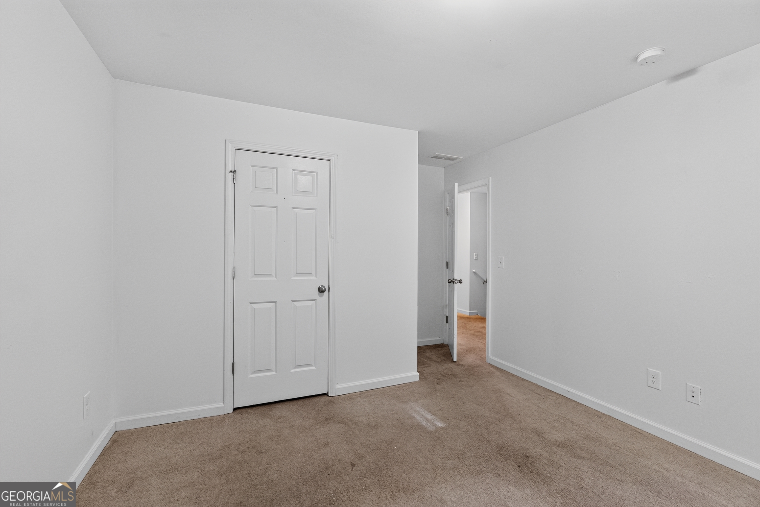 6385 Shadow Square Property Photo 23