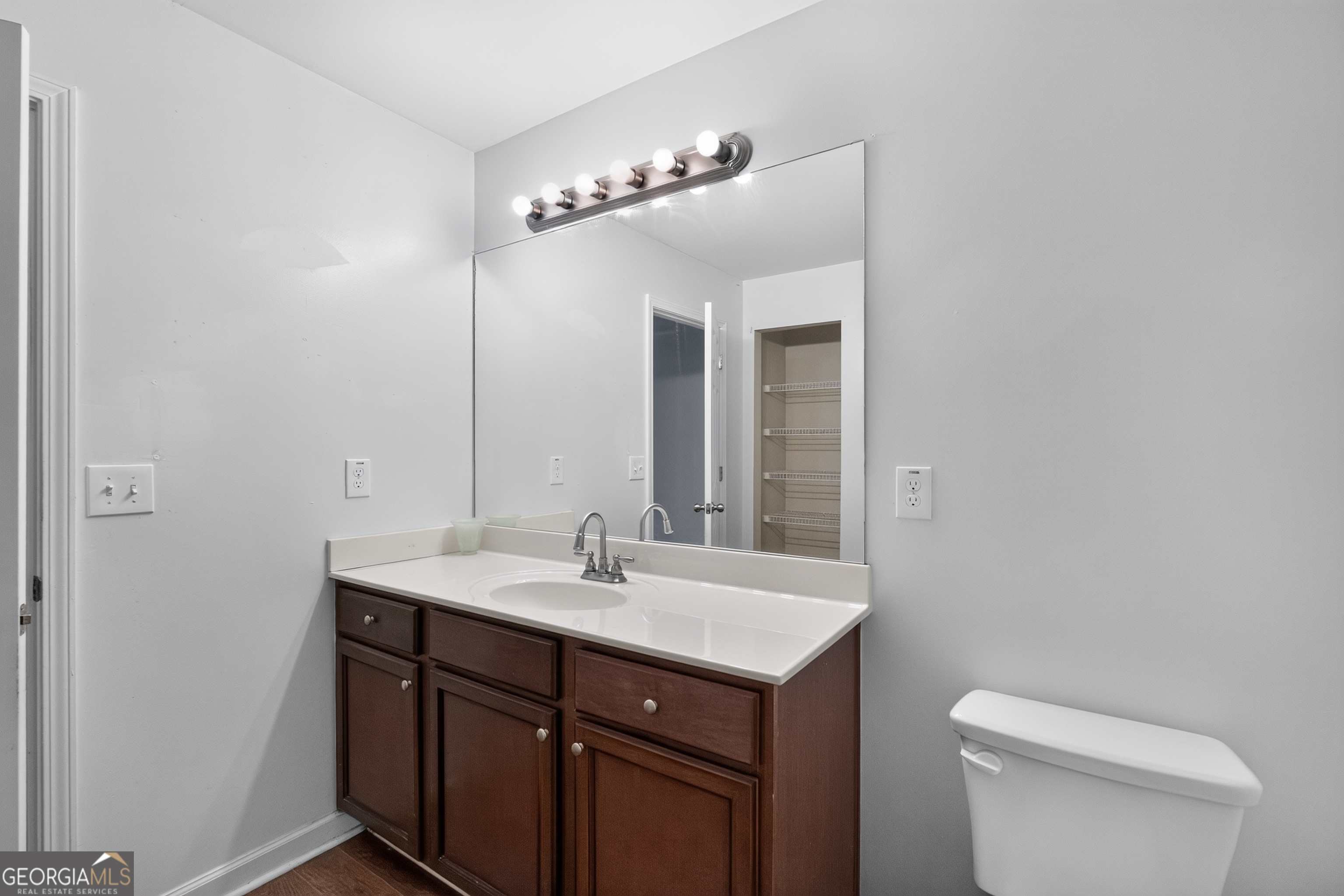 6385 Shadow Square Property Photo 26