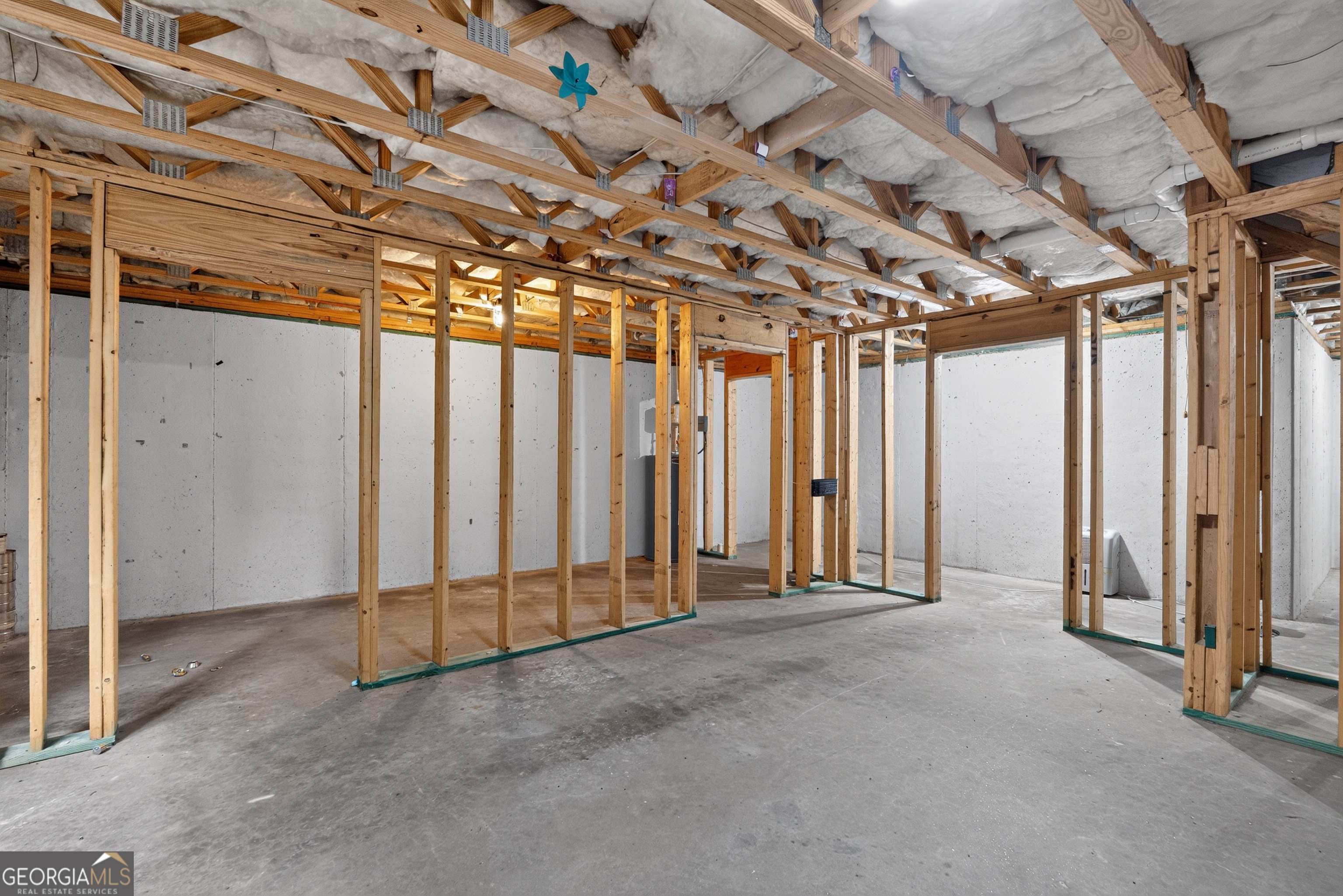 6385 Shadow Square Property Photo 32