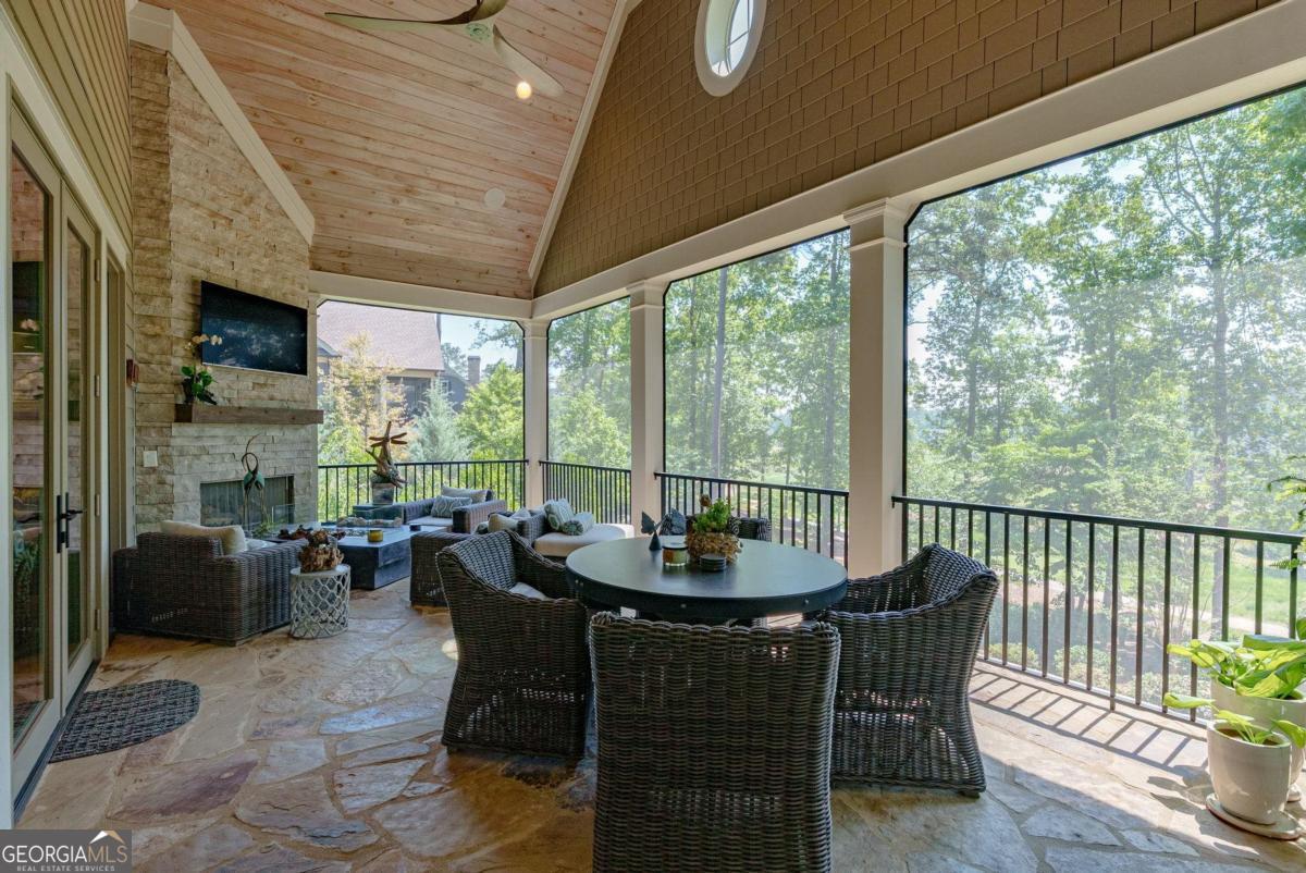 2051 Sandy Ford Property Photo 11