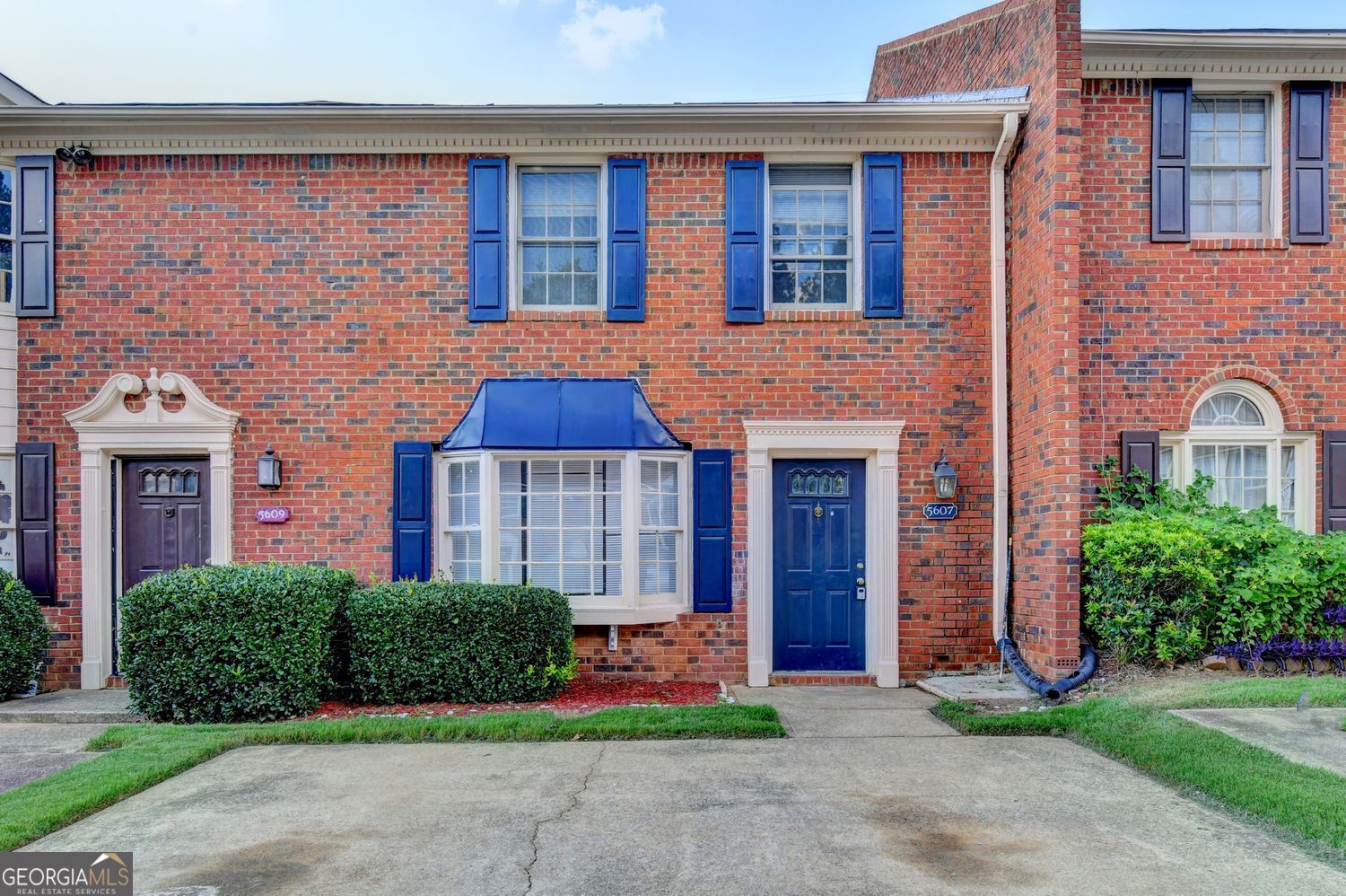 5607 Executive Way Property Photo 1