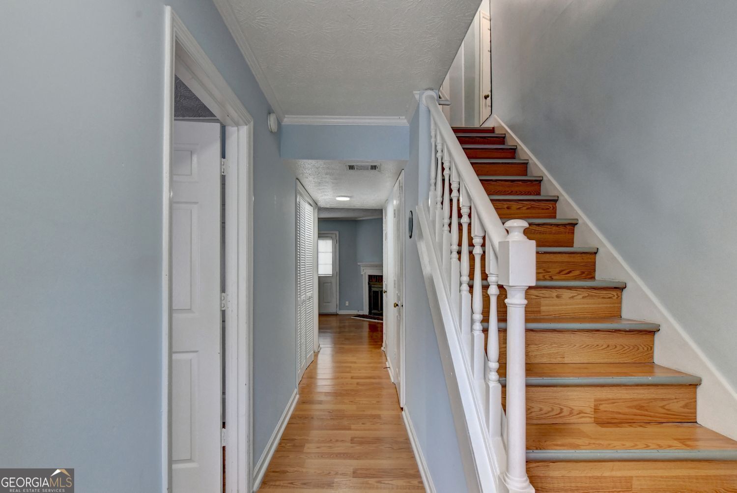 5607 Executive Way Property Photo 4
