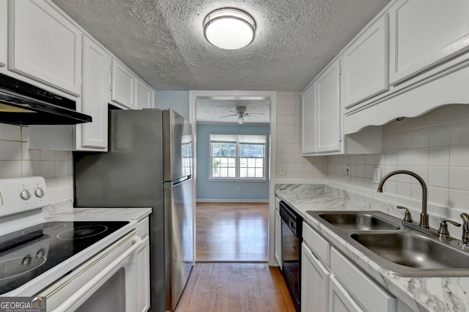 5607 Executive Way Property Photo 18