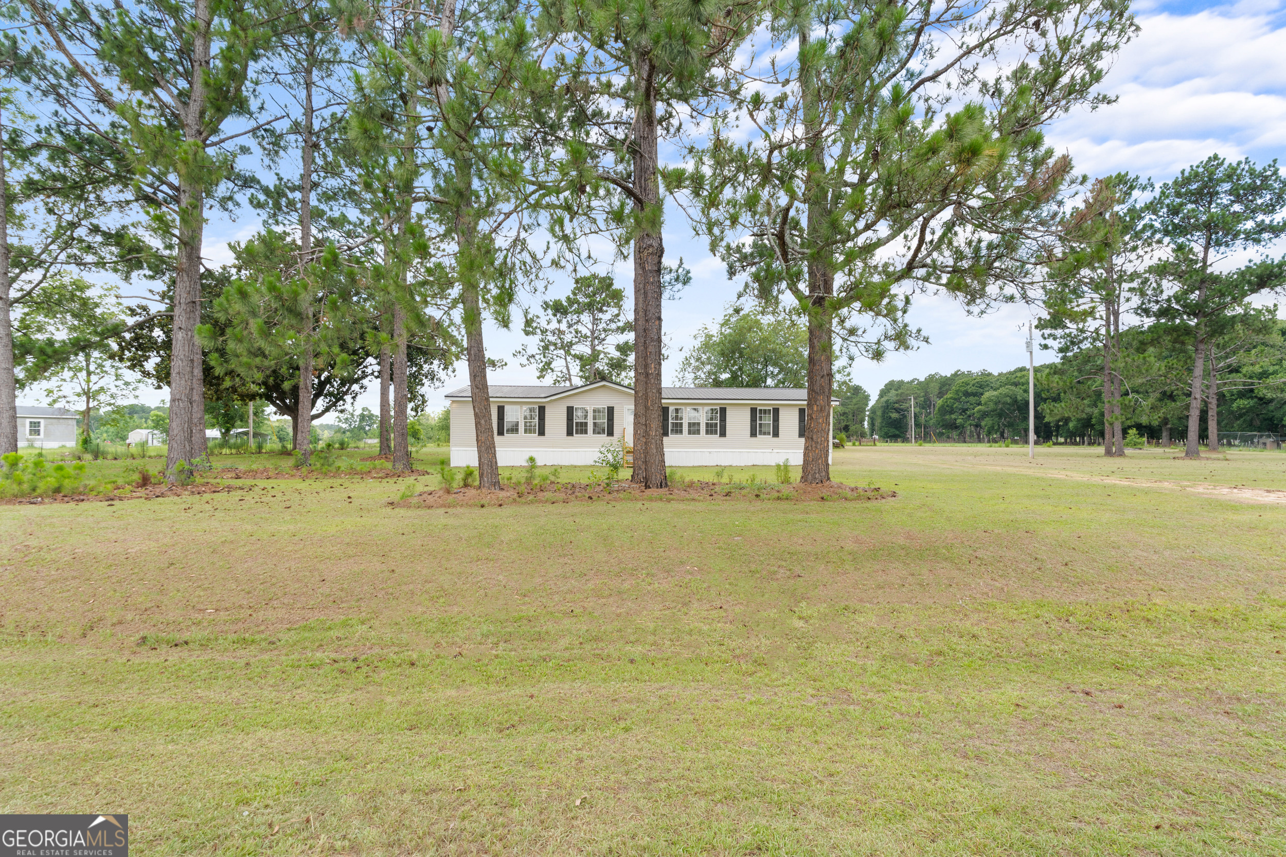 703 Dave Callaway Road Property Photo 2