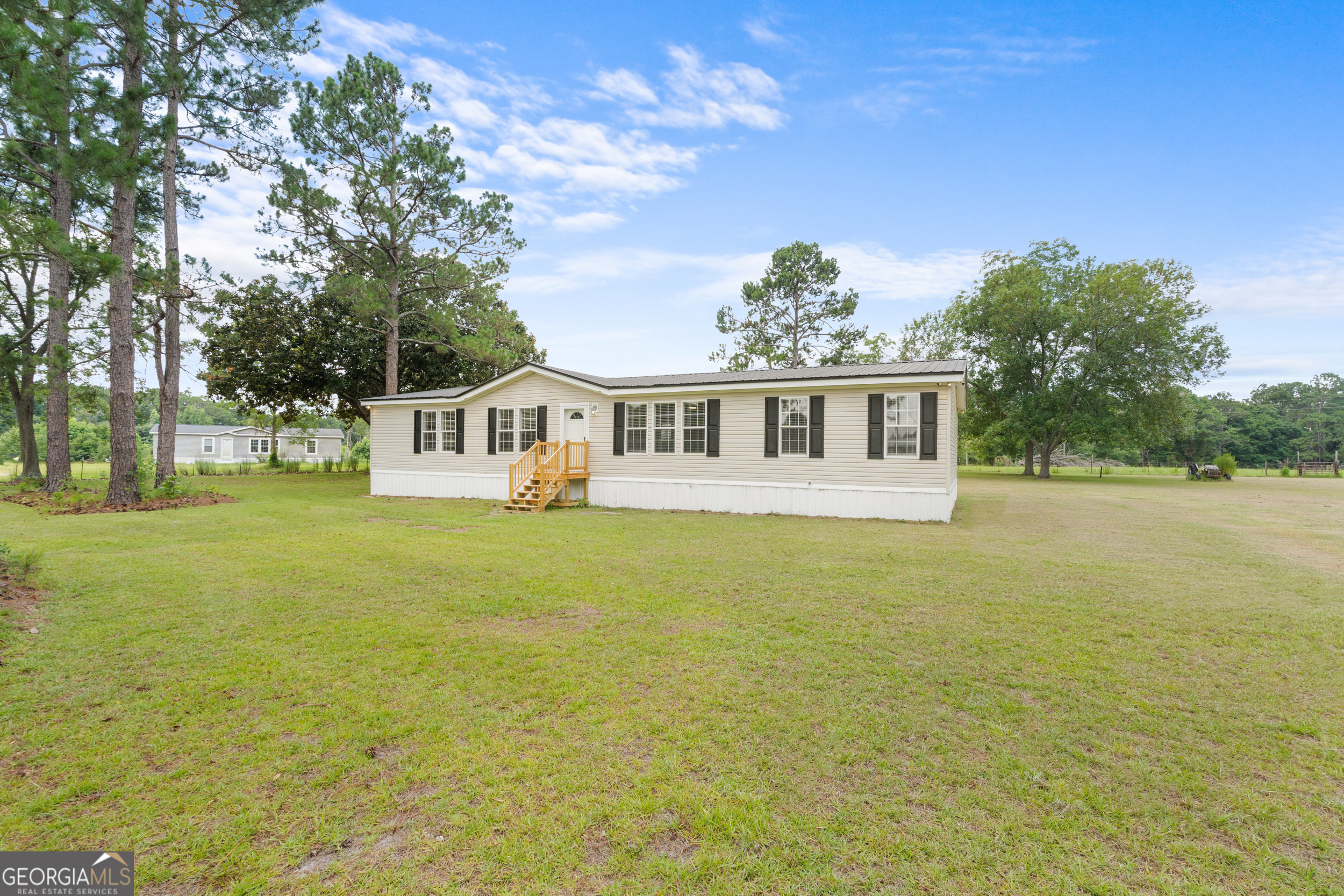 703 Dave Callaway Road Property Photo 3