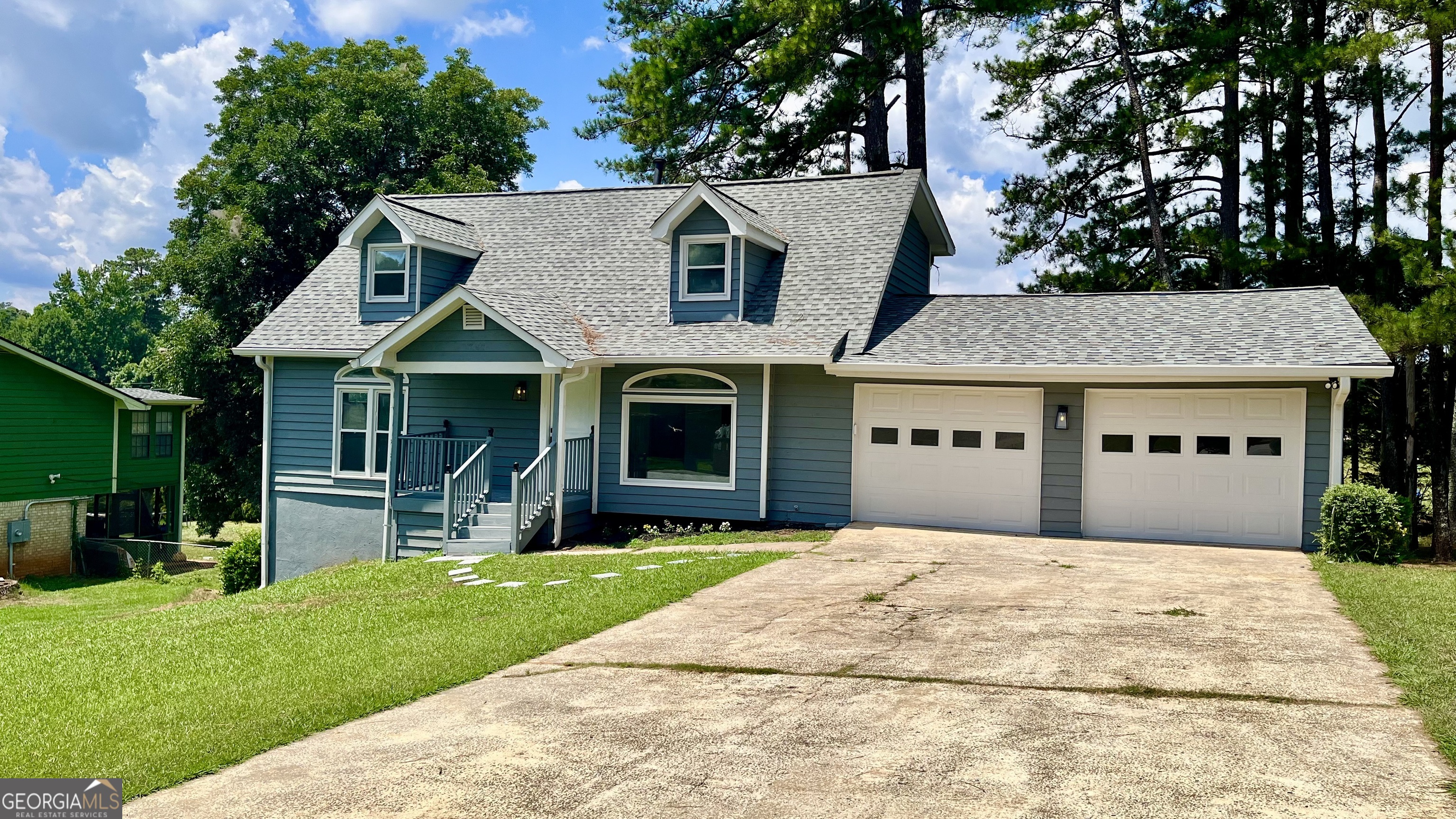 3615 River Hills Court Property Photo 4