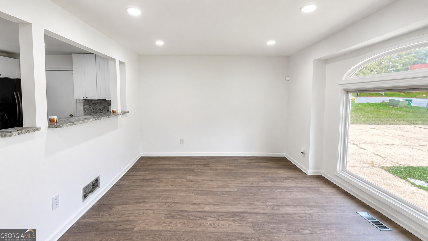 3615 River Hills Court Property Photo 7