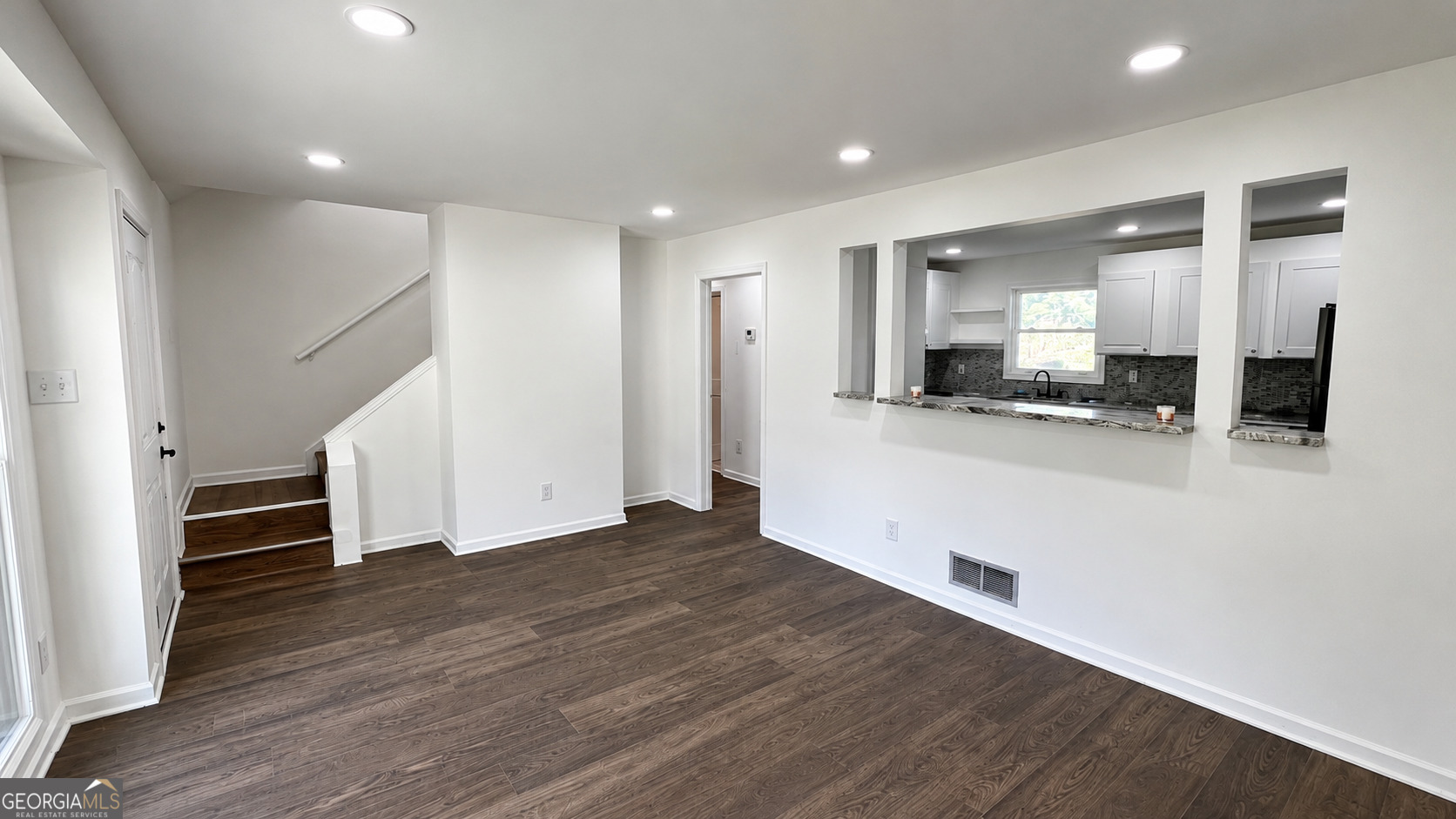 3615 River Hills Court Property Photo 9