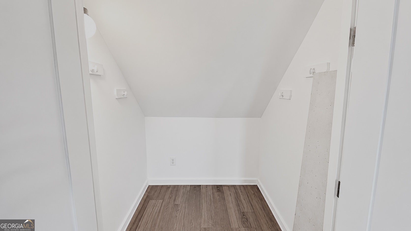 3615 River Hills Court Property Photo 26