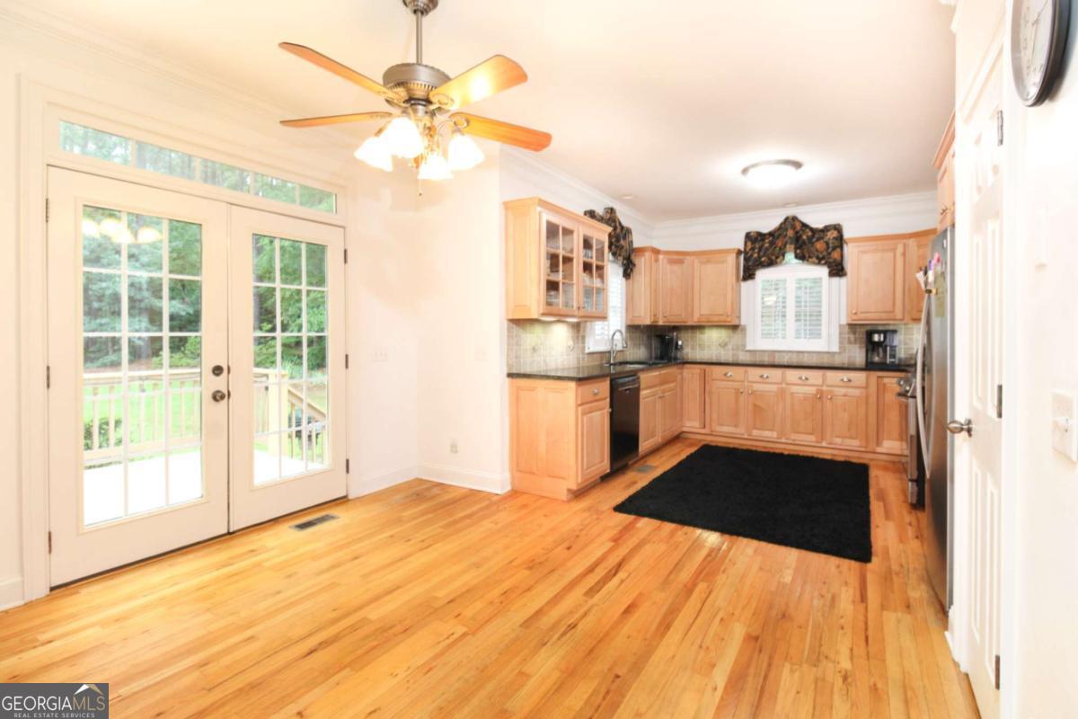 1051 Spring Creek Drive Property Photo 12