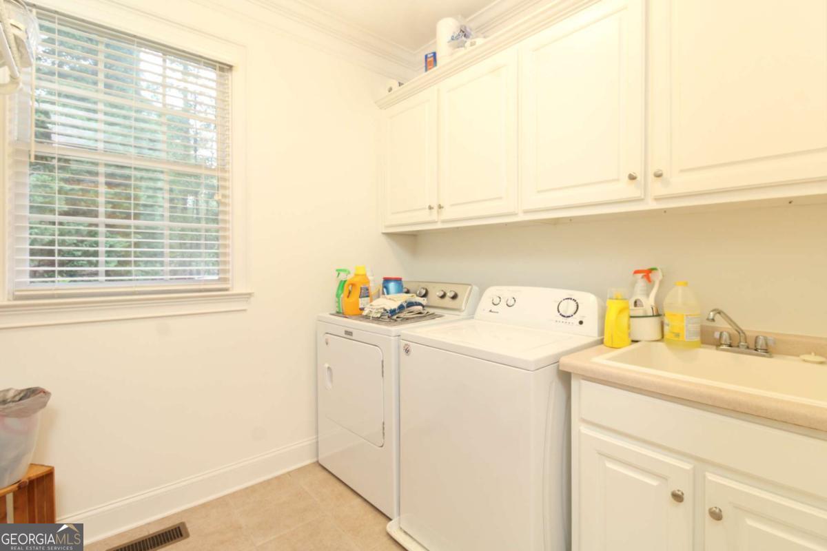 1051 Spring Creek Drive Property Photo 18