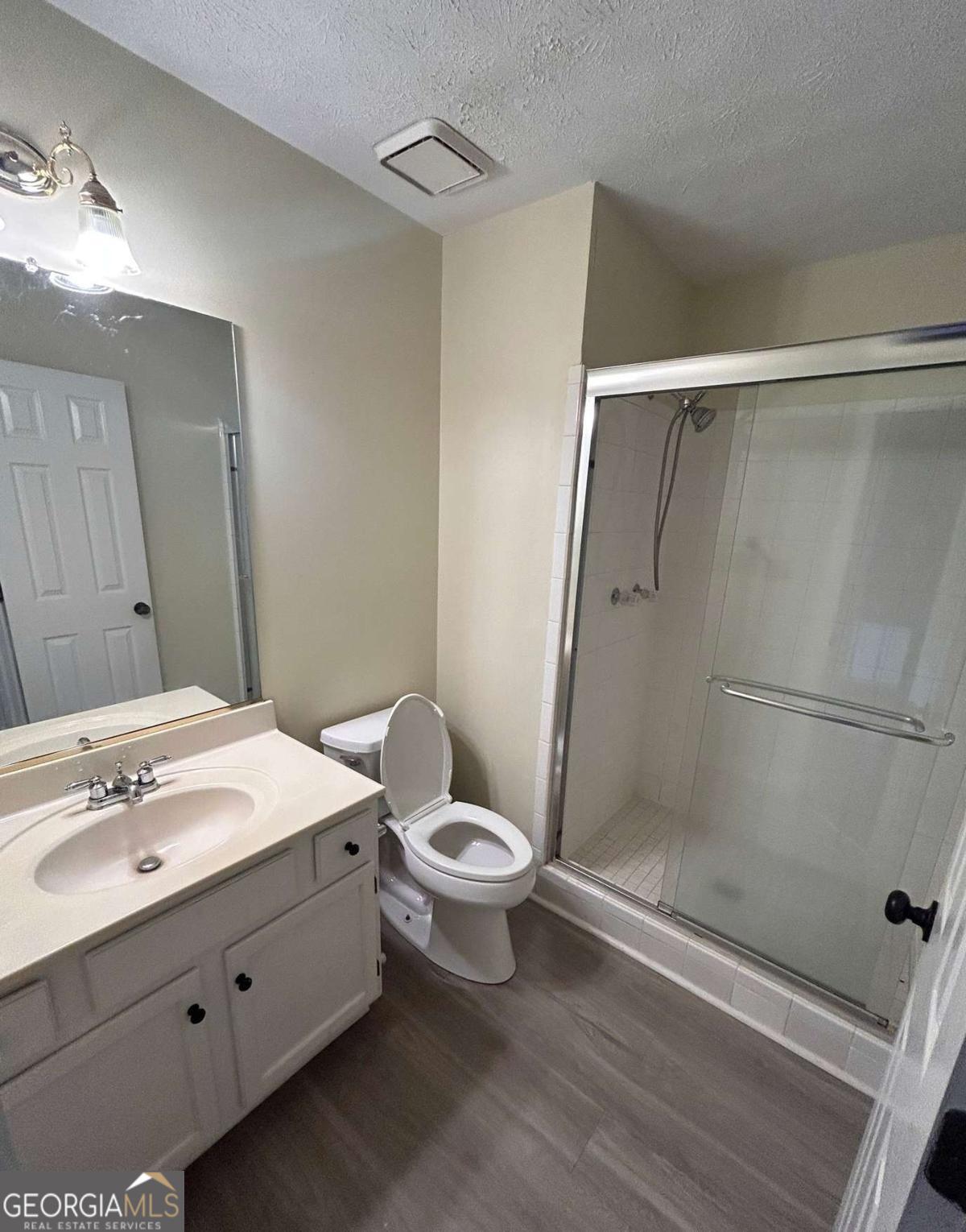 1089 Ashbury Drive Property Photo 9
