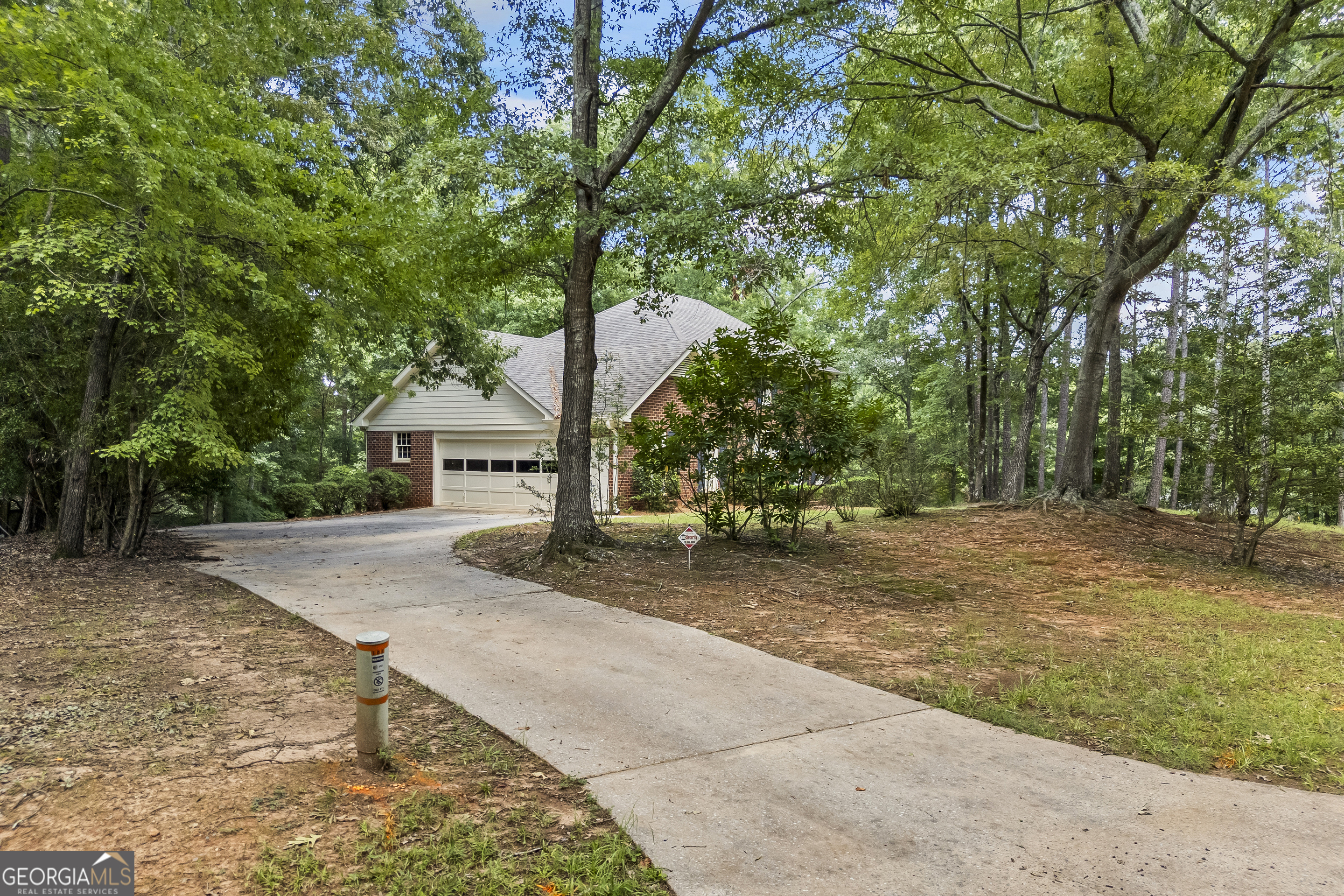 201 Chesterfield Road Property Photo 4