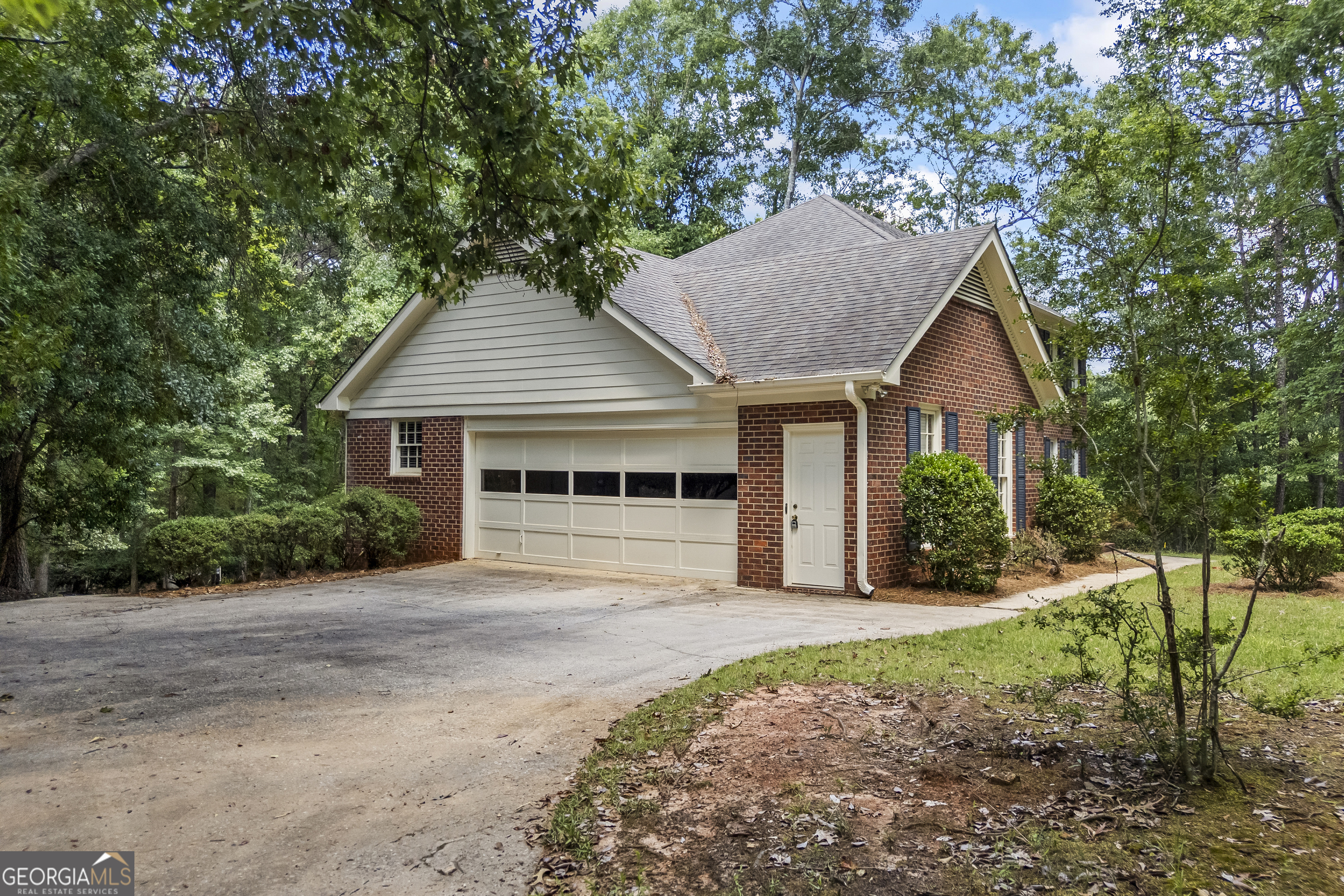 201 Chesterfield Road Property Photo 5
