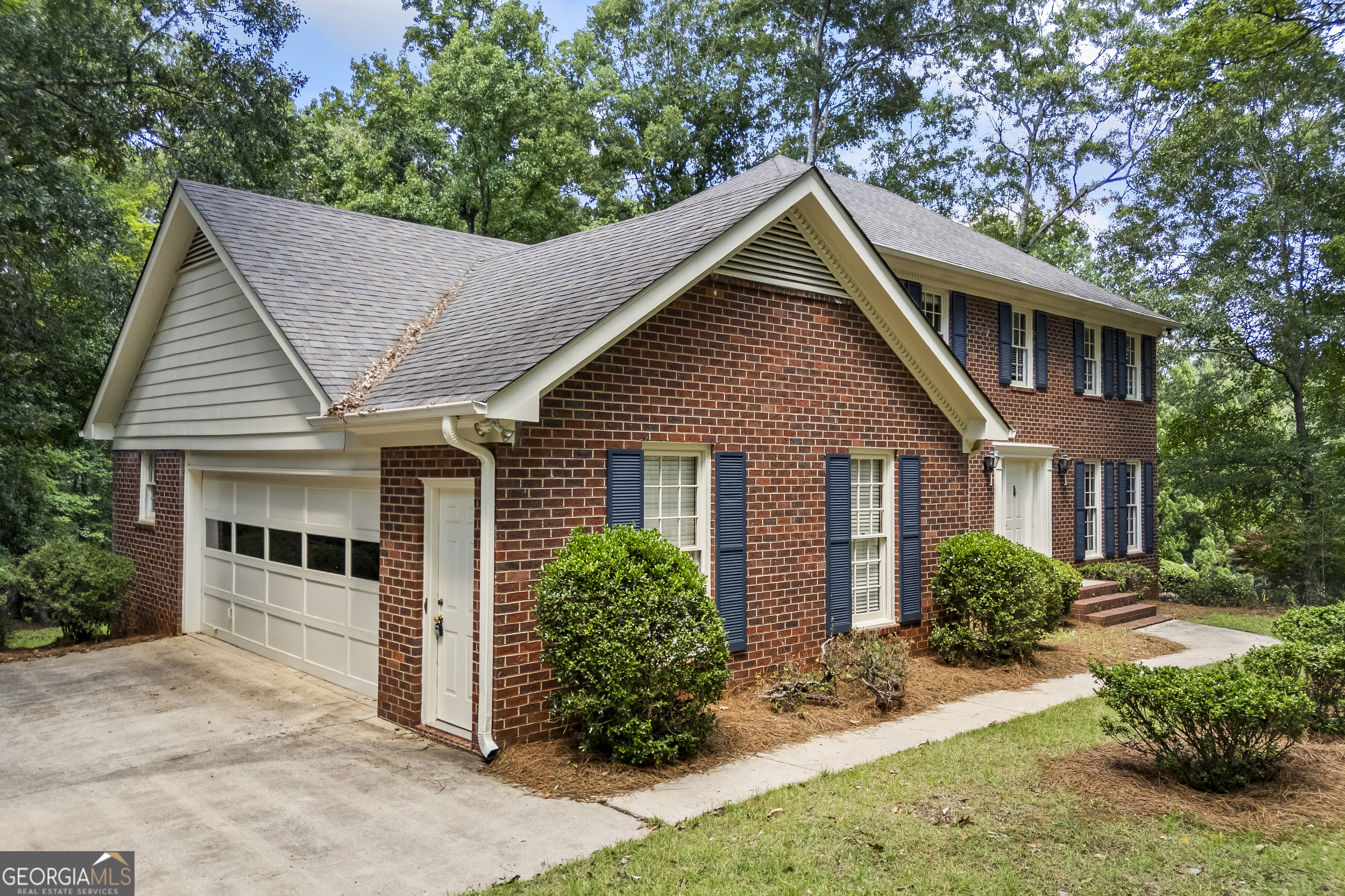 201 Chesterfield Road Property Photo 6