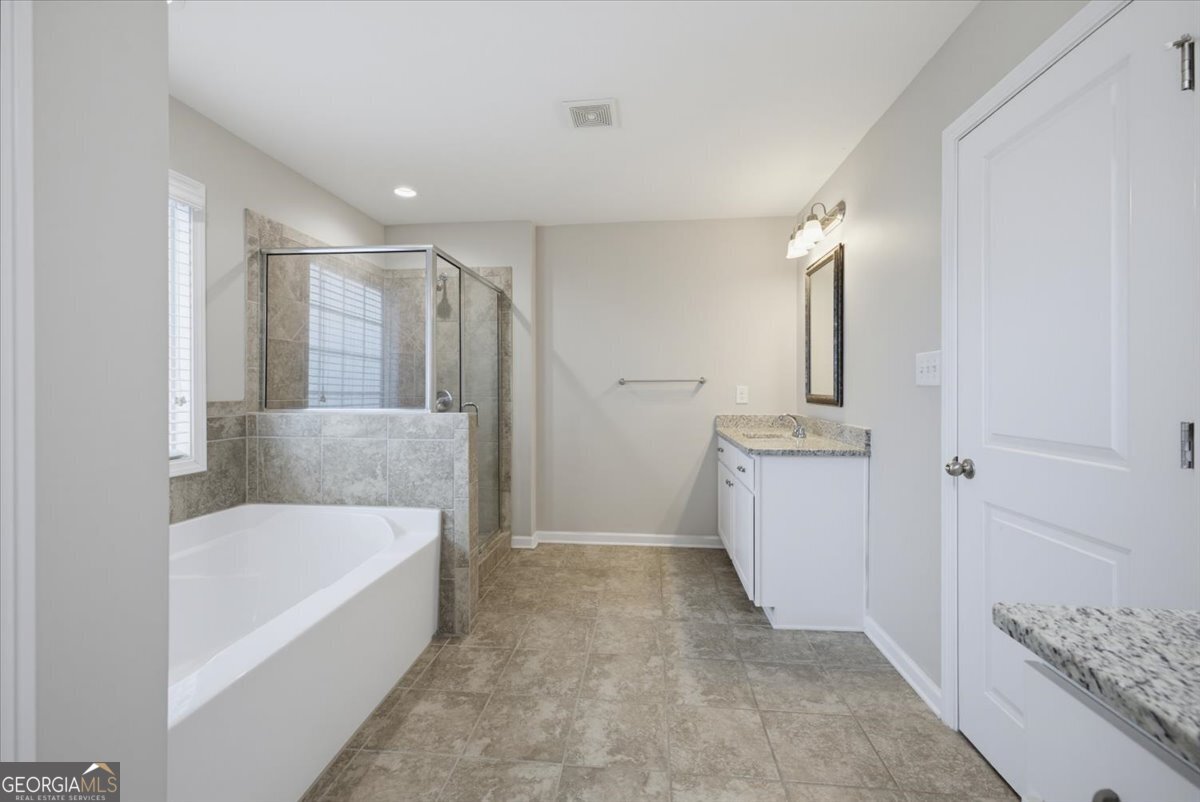 15 Hughston Walk Property Photo 29