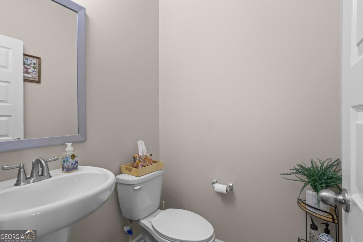 340 Silver Ridge Road Property Photo 16