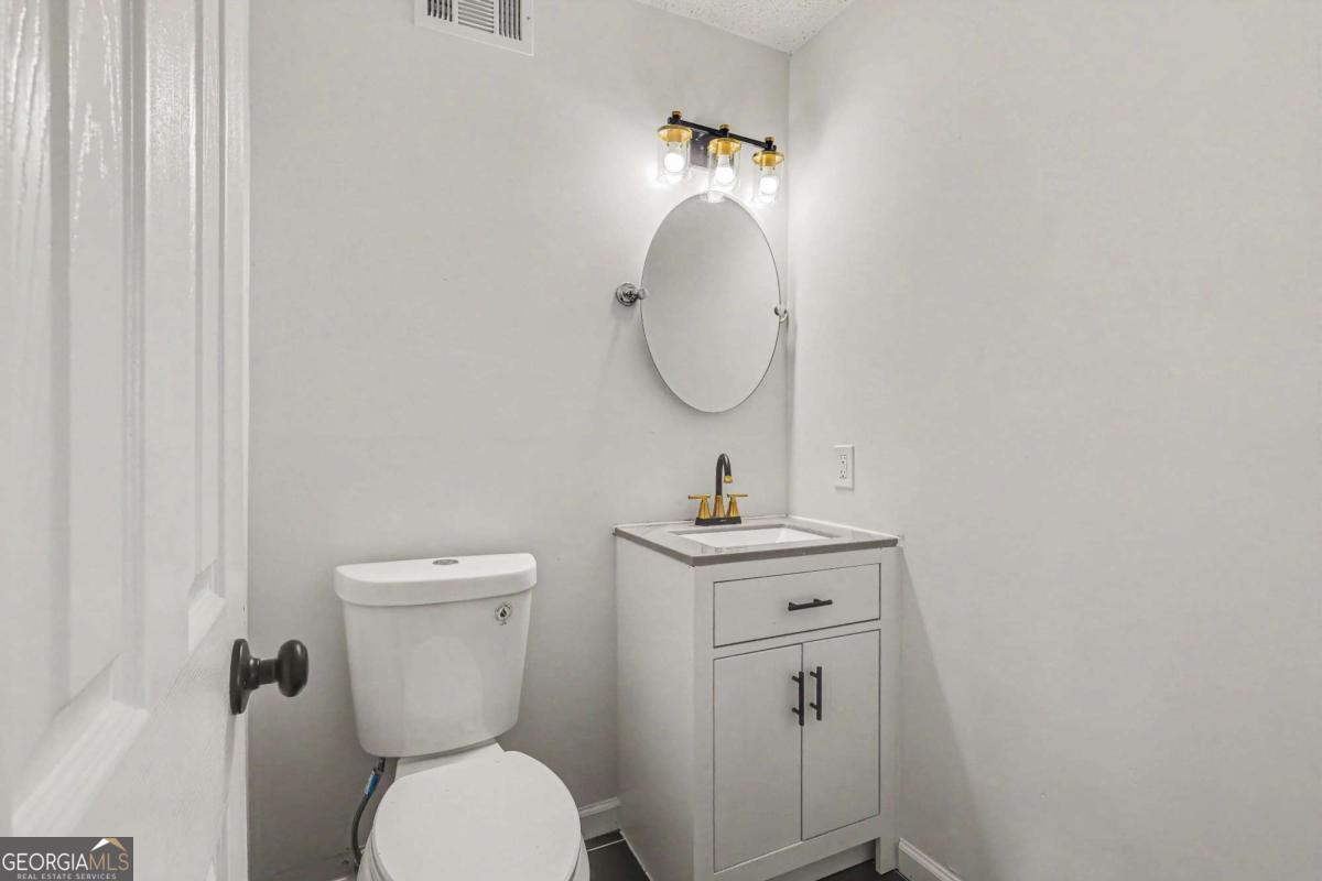 4952 Park West Drive Property Photo 14
