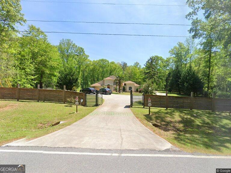 472 Patterson Road Property Photo 1