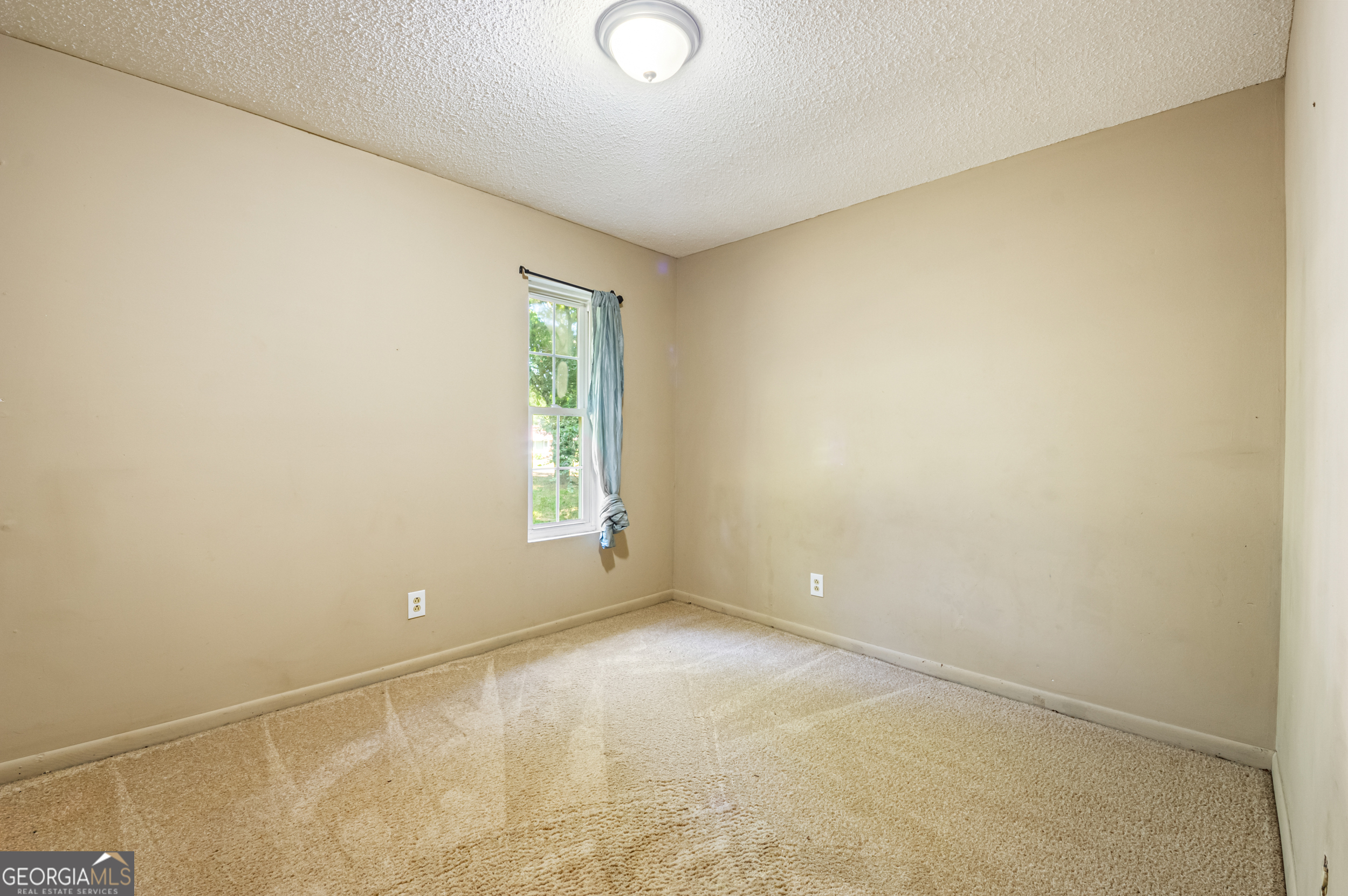 156 Crestwood Drive Property Photo 7