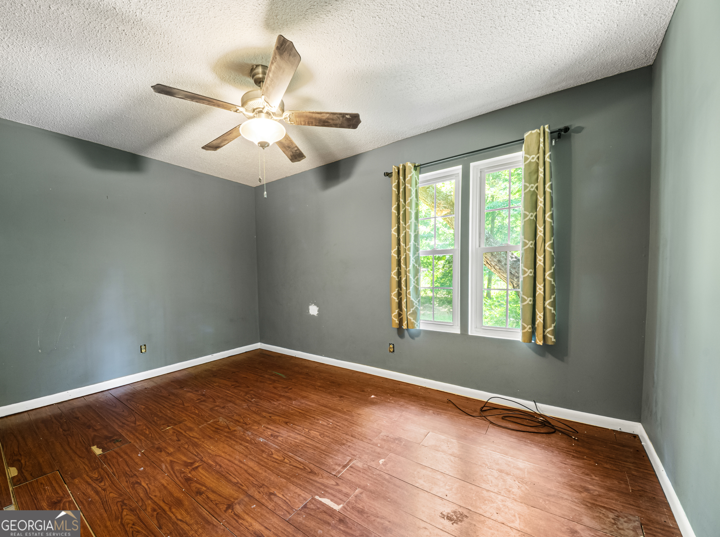 156 Crestwood Drive Property Photo 11