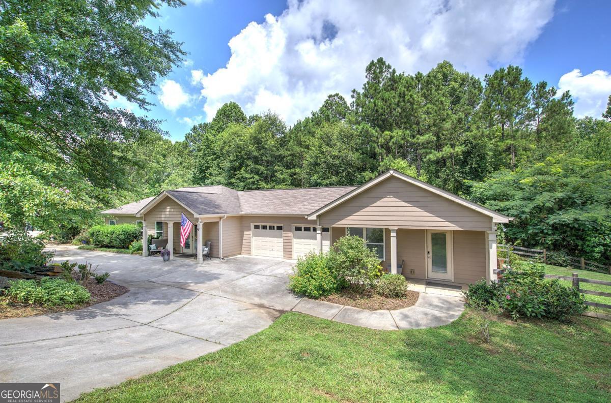 149 Dabbs Bridge Road Property Photo 1