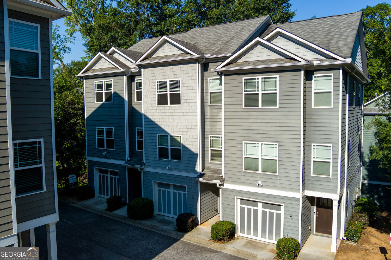 1365 Memorial Drive SE # 5 Property Photo 1