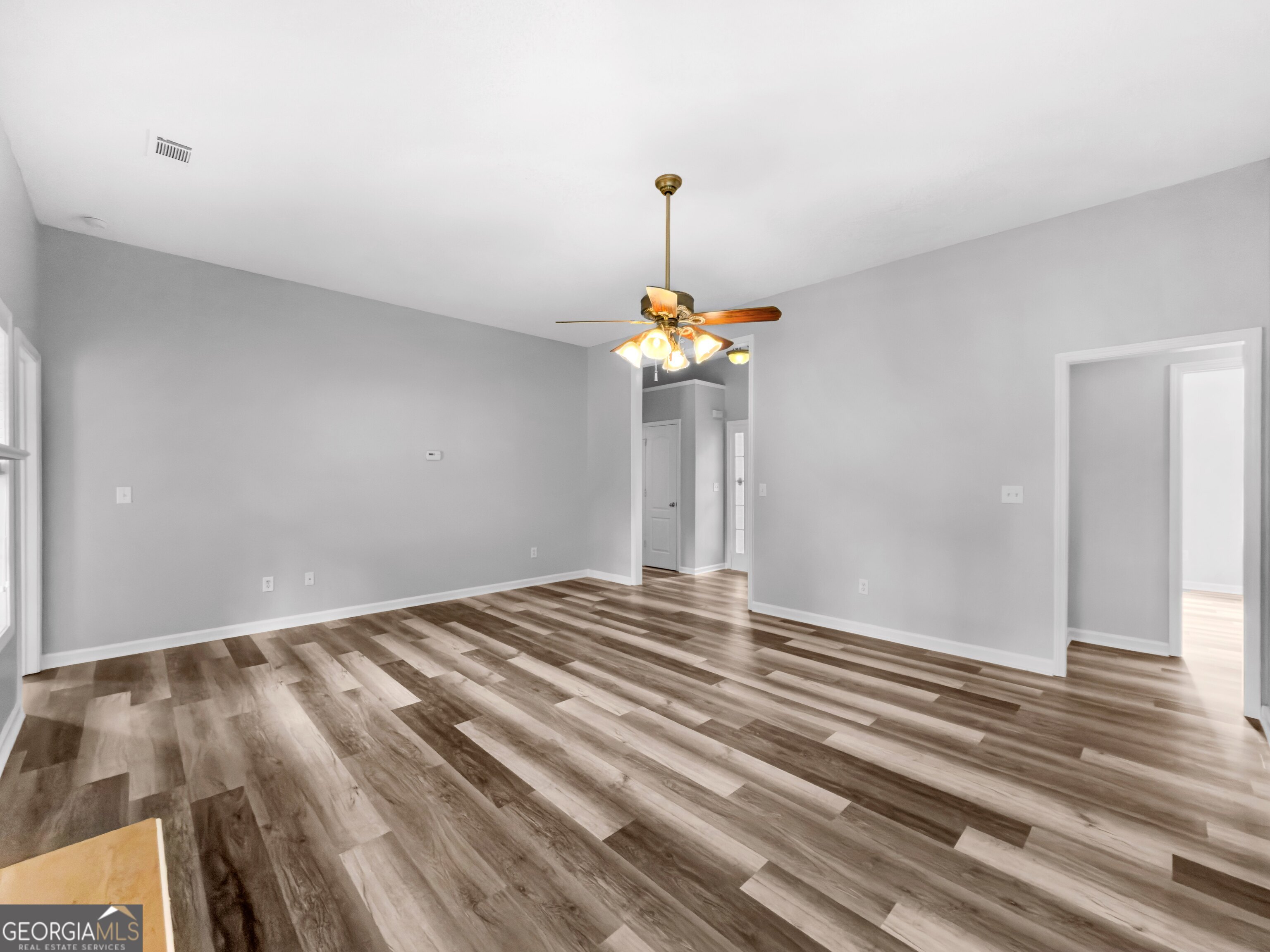 309 Dylan Way Property Photo 5